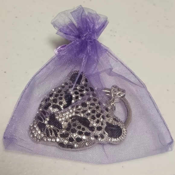 COPY - SILVERTONE LEOPARD BLING KEYCHAIN - Picture 1 of 3